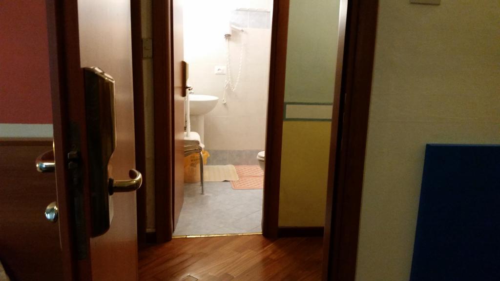 קמוגלי Augusta Albergo B&B מראה חיצוני תמונה