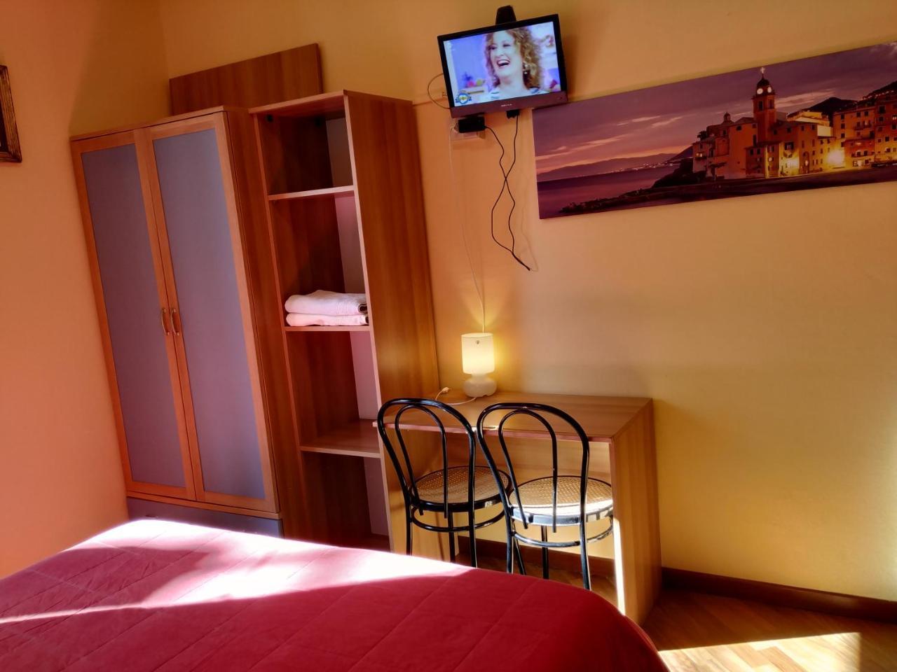 קמוגלי Augusta Albergo B&B מראה חיצוני תמונה