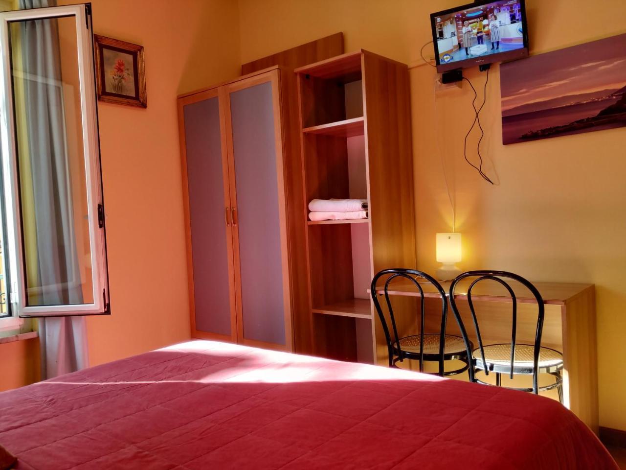 קמוגלי Augusta Albergo B&B מראה חיצוני תמונה
